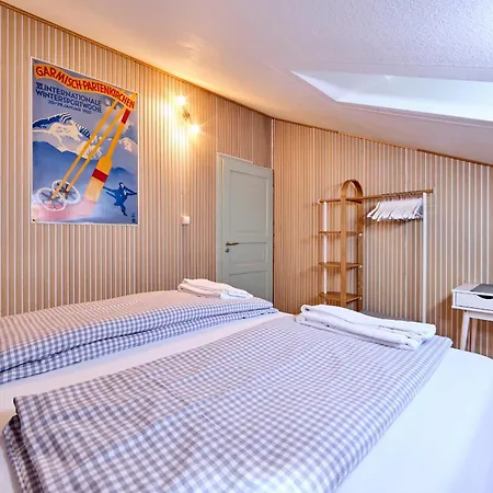 Hausberg Nest *